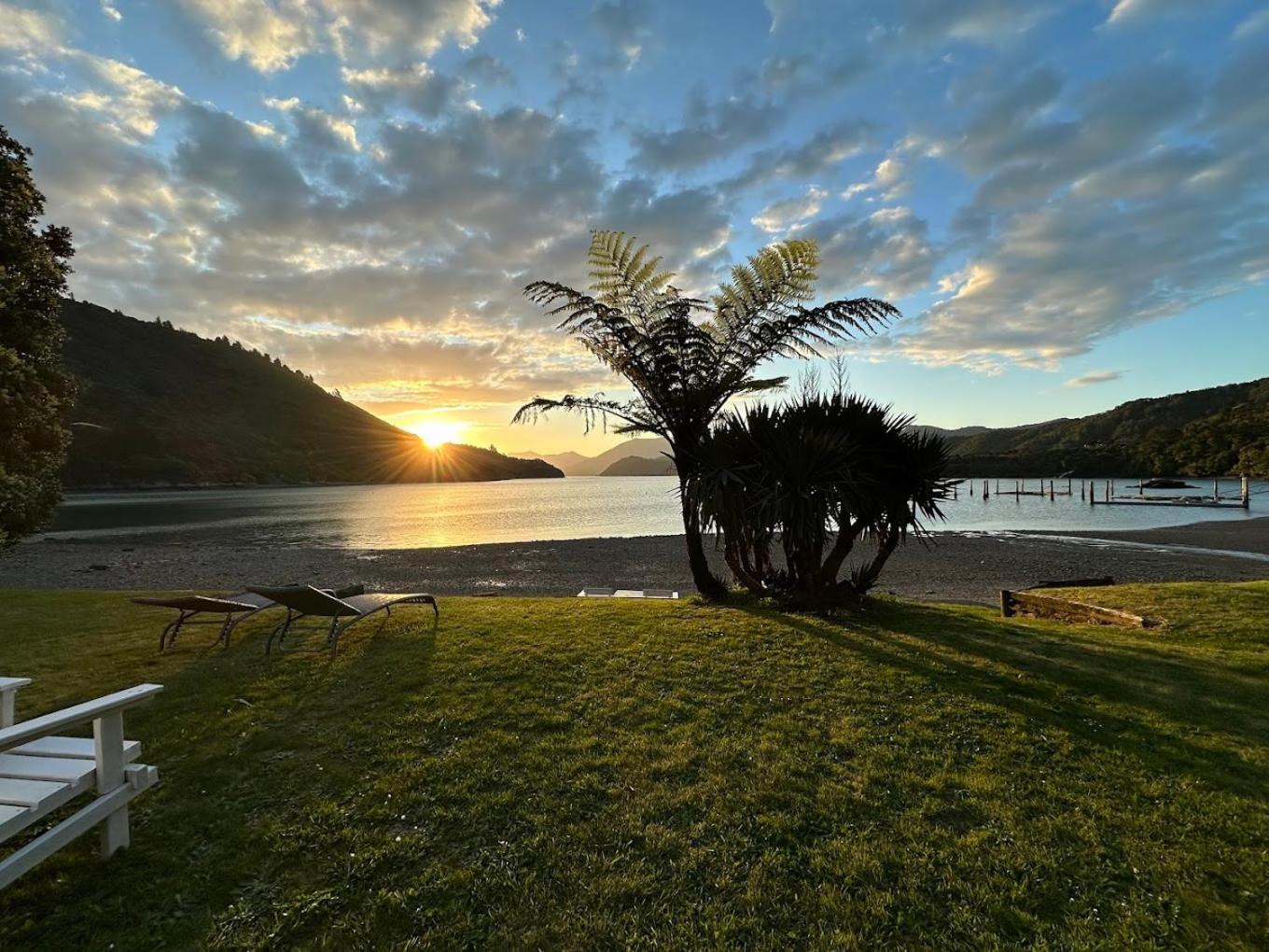 The Portage Resort Екстер'єр фото